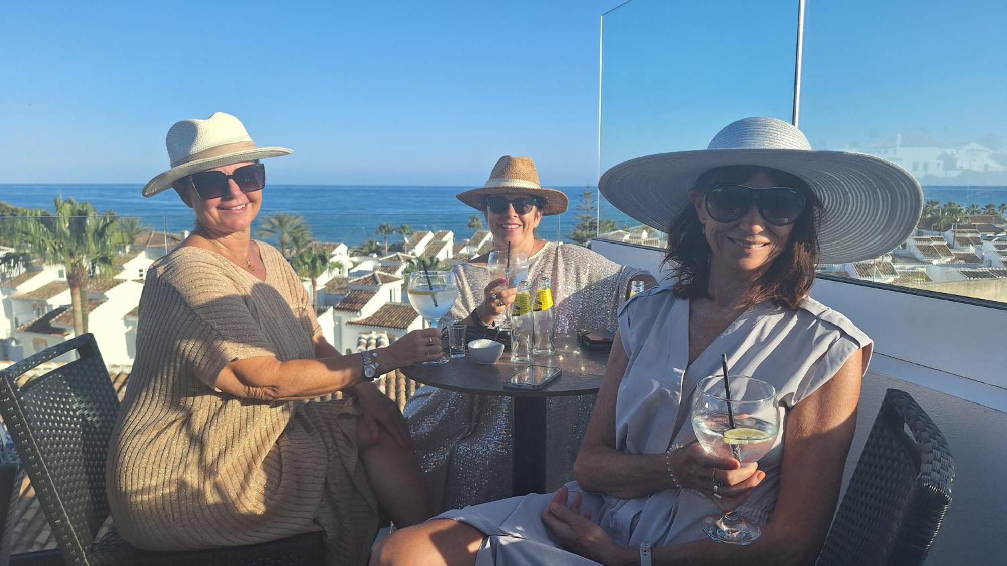 The Orange House Boutique Hotel And Upstairs Rooftop Bar Center Of La Cala De Mijas 100M From The Beach Exteriör bild