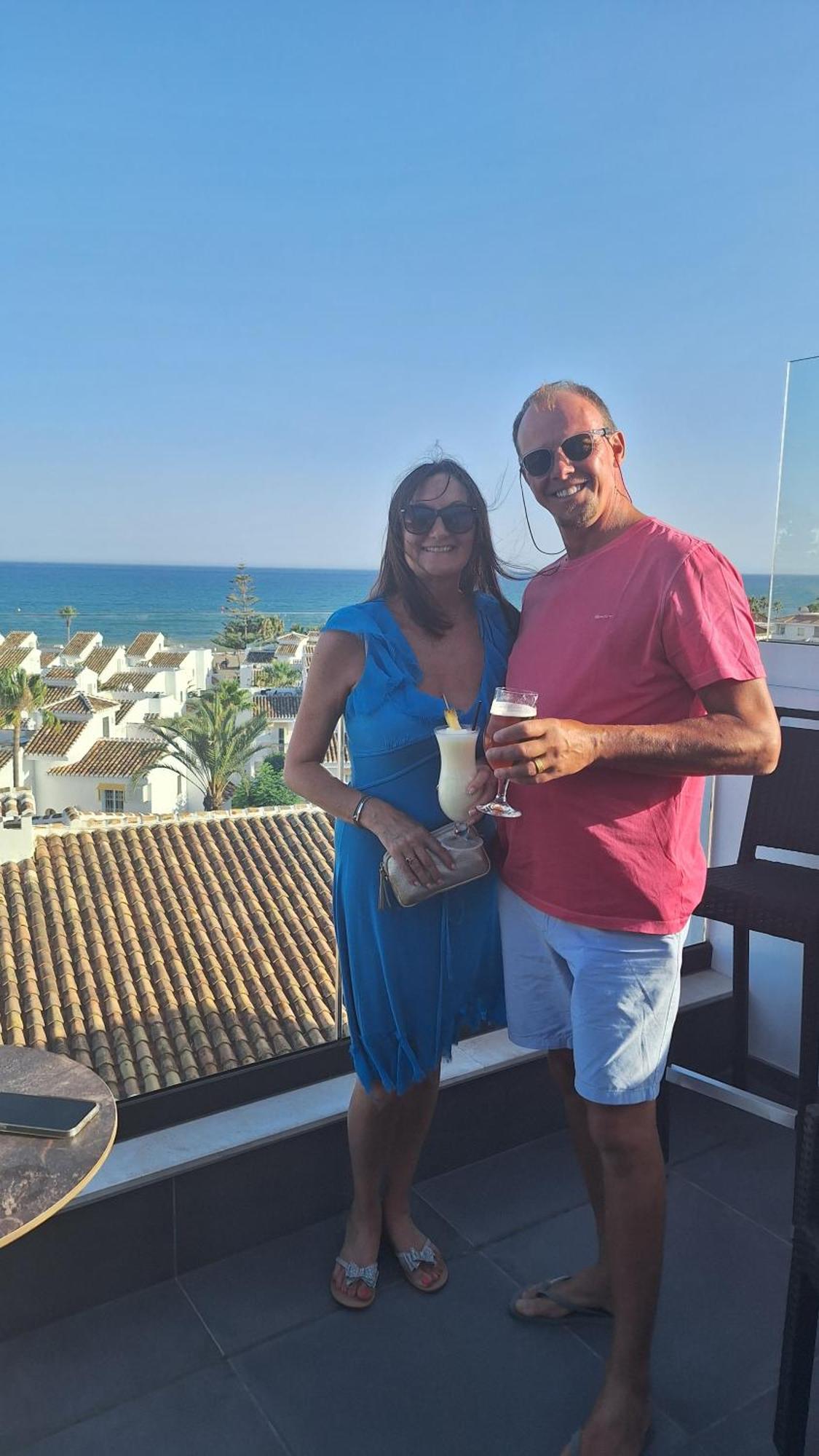 The Orange House Boutique Hotel And Upstairs Rooftop Bar Center Of La Cala De Mijas 100M From The Beach Exteriör bild