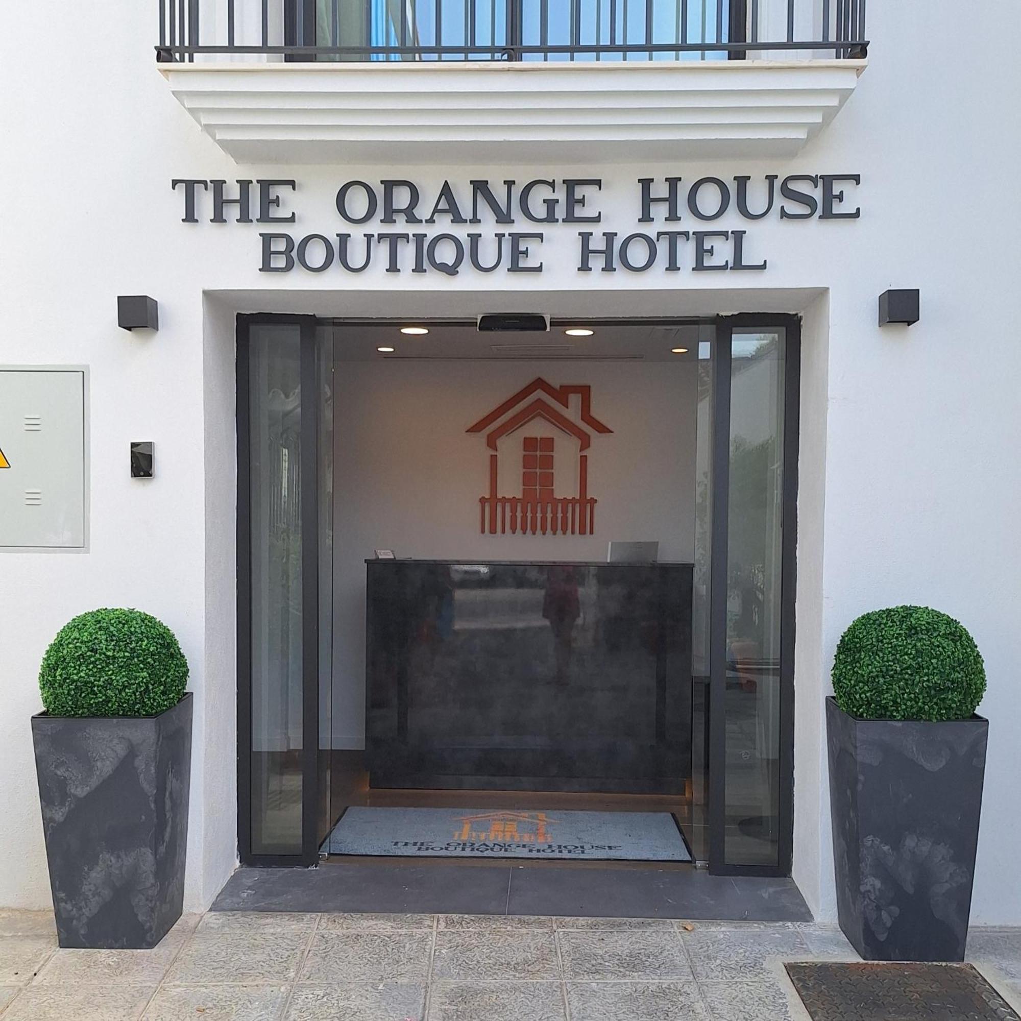 The Orange House Boutique Hotel And Upstairs Rooftop Bar Center Of La Cala De Mijas 100M From The Beach Exteriör bild